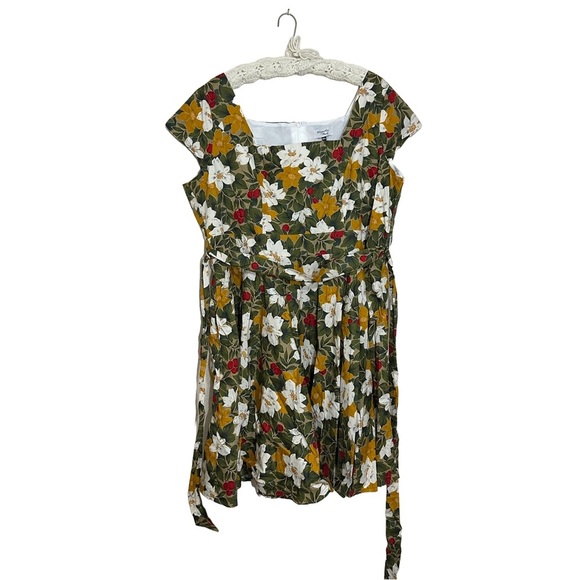 Magnolia Park Retro Style Floral Swing Dress Red Green Christmas Belted - Picture 1 of 8